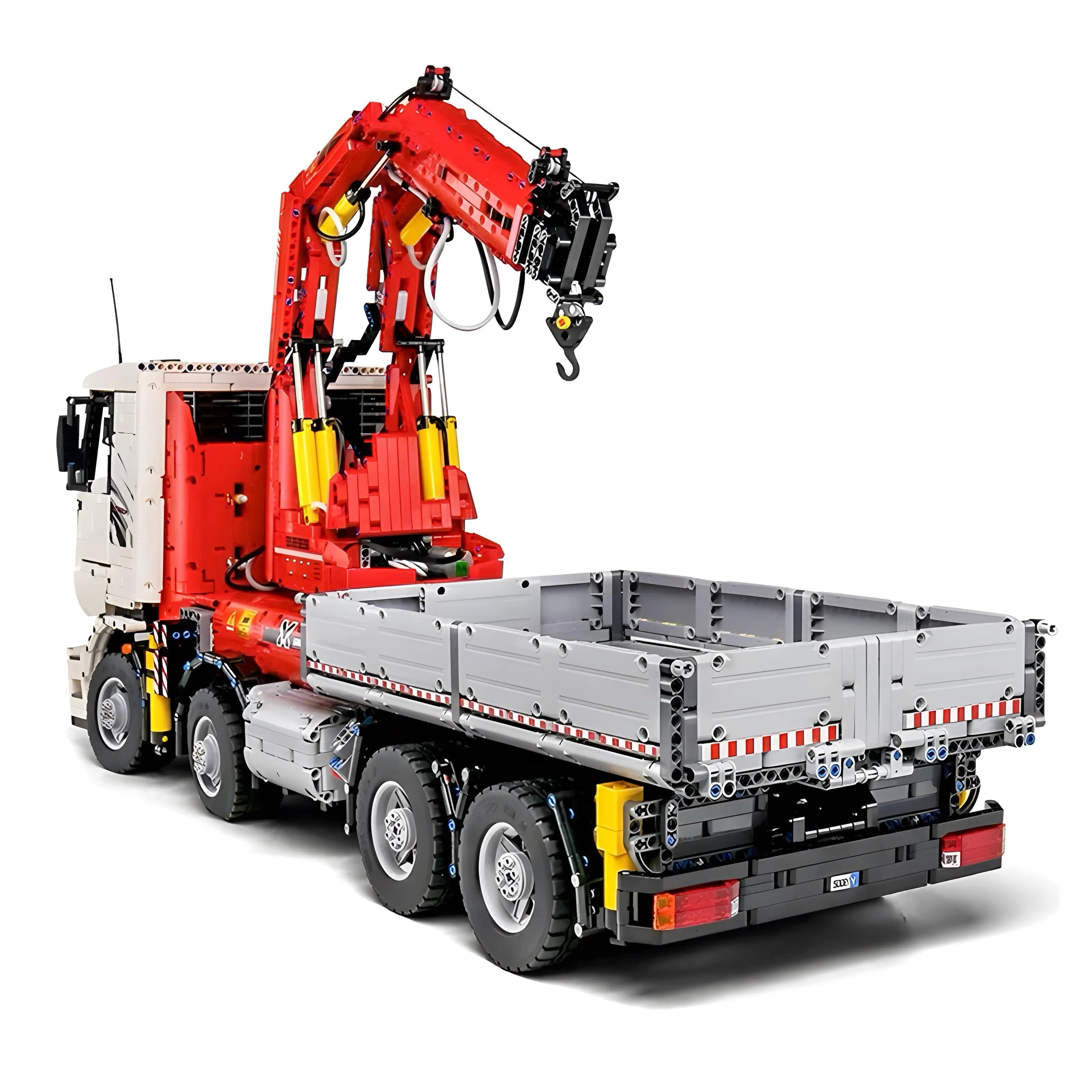 FERNGESTEUERTER KRAN-LKW | 8238 PCS